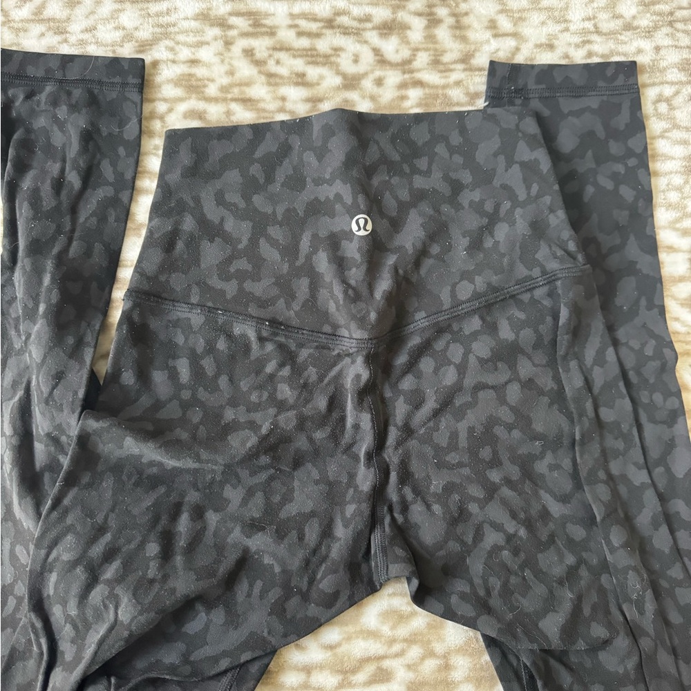 Lululemon Align 7/8 Black Patterned Leggings